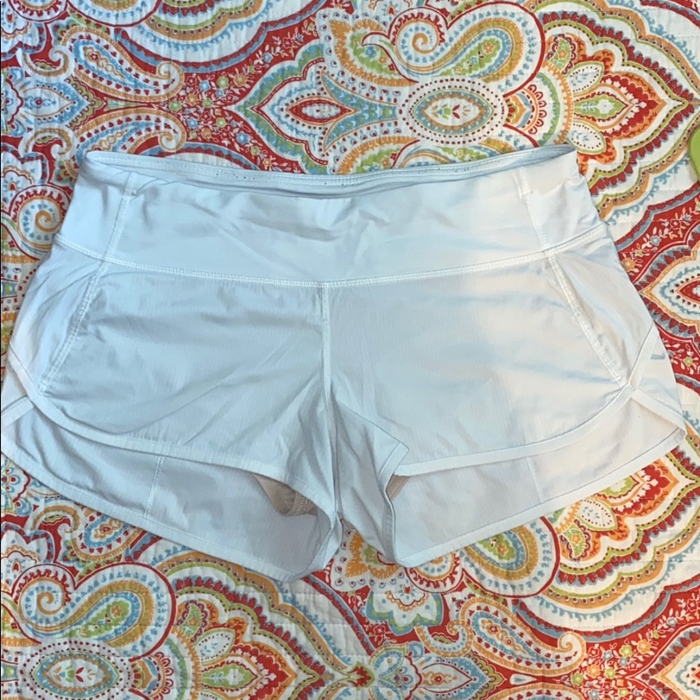 Lululemon white speed shorts! Size 6